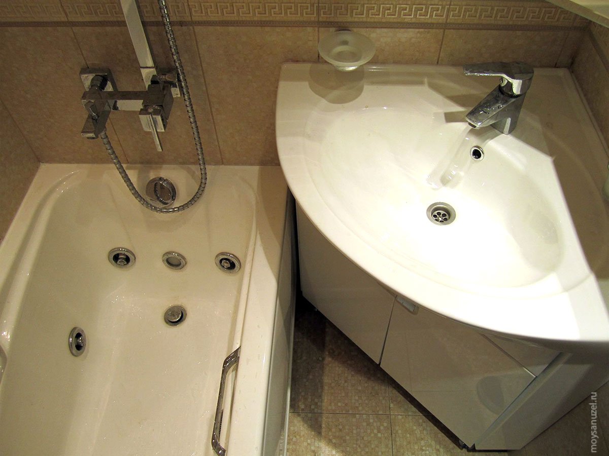 раковины в углу дизайн интерьера ванной фото