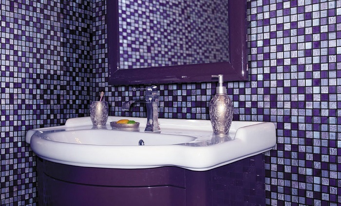 стеклянная мозаика в ванной комнате