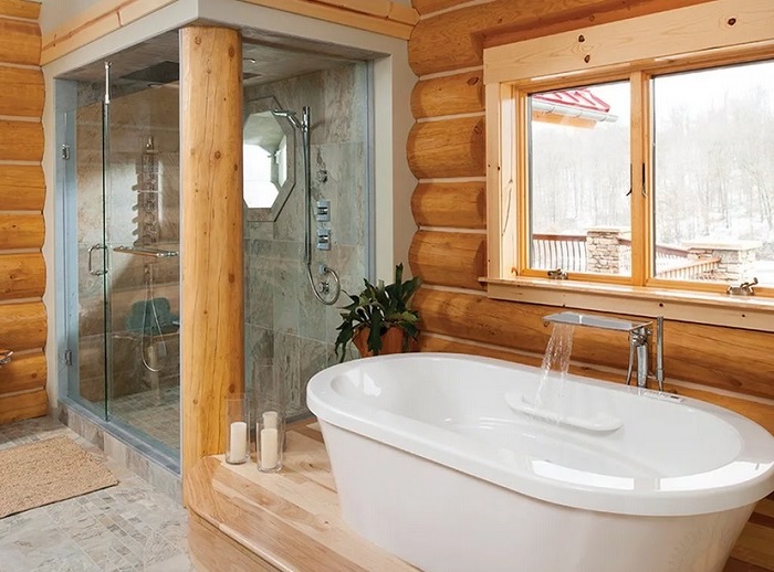 Стиль и уют деревянного дома: чем отделать стены ванной комнаты?